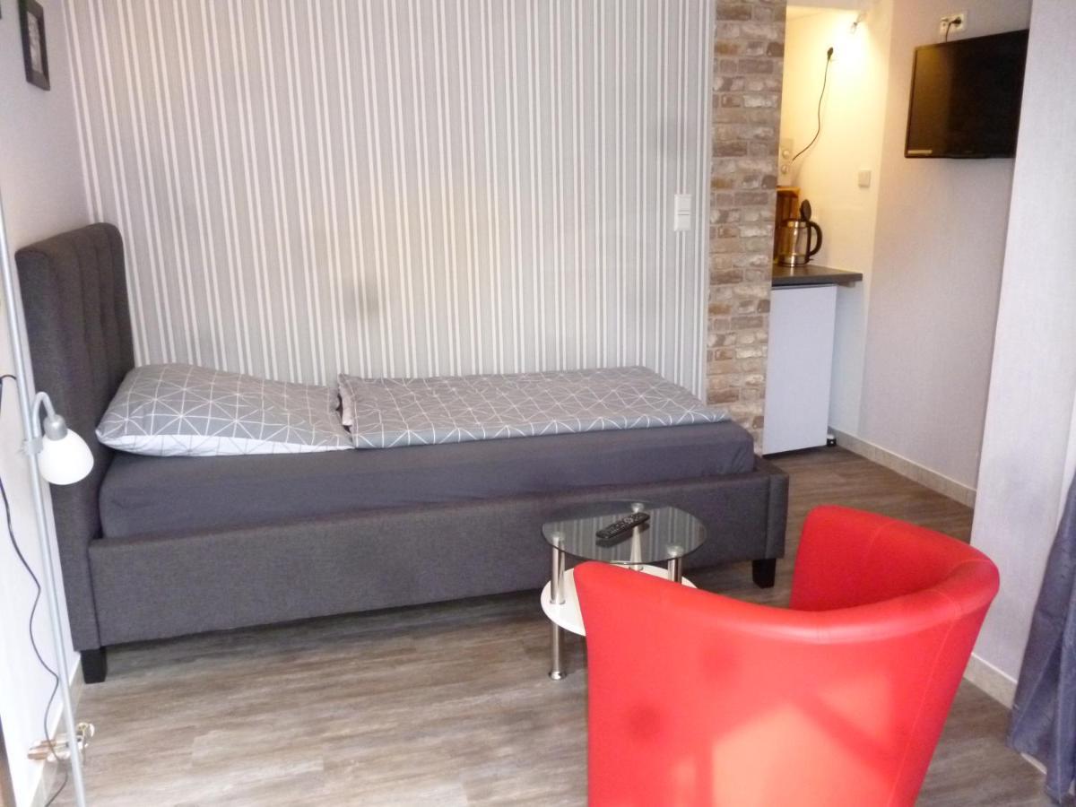 "Haus Ambiente" Apartment & Gaestehaus Brome - Modern, Zu Fairen Preisen Exterior photo